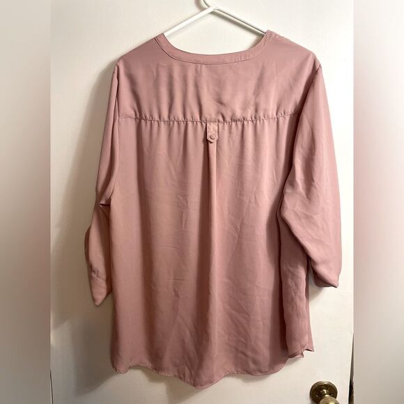 TORRID Georgette Pullover Blouse in Pink Dust size 3 (Women’s 22-24) - Picture 2 of 9